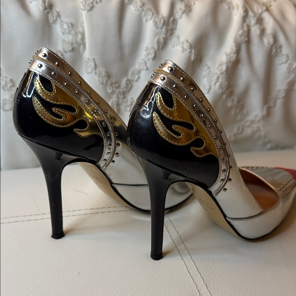 RARE Kate Spade Flame Embossed Stilettos - Picture 4 of 8